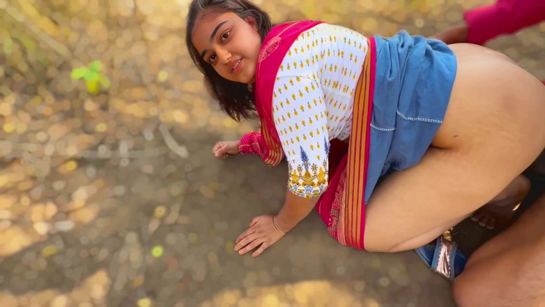 Your_aisha: Hintli desi köylü kız açık havada sikişiyor viral mms videosu,...