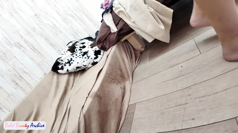 Asian cutie: Wysoka elegancka piękność zwraca uwagę, gdy napięcie rośnie, a odważne żądanie...