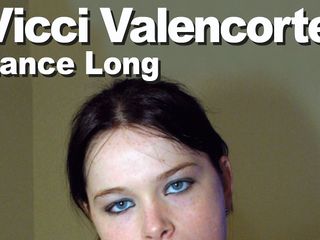 Edge Interactive Publishing: Vicci Valencorte și Lance Long striptease suge pula pe față