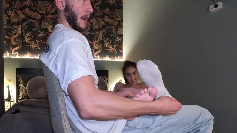 Alex Goes: Cute Italian Babe Eva Generosi Fucked Me with Her Feet