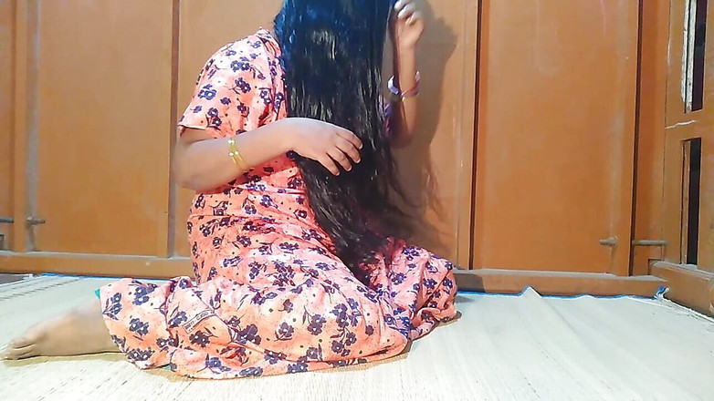 Priyanka314: 阿姨在家与男友发生性关系