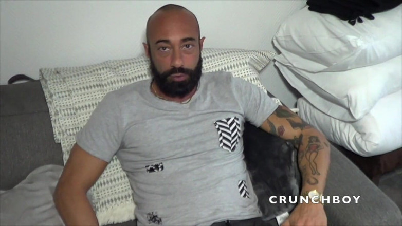 BAREBACK AND CREAMPIE CLUB: Kosmin wird ohne gummi von dem xxl schwanz von Gianni...