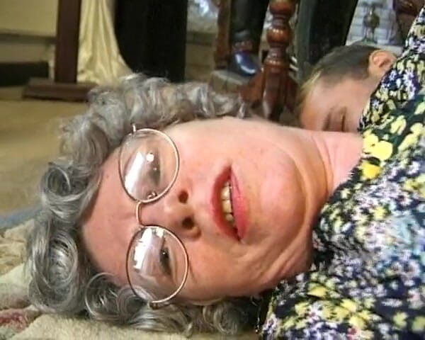 German's Fat and Old Ladies: viry khaane vaali jarman naani ko bare land ke saath...