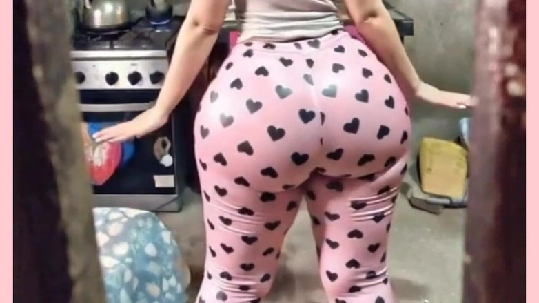 Xprohibidox1: Różowe legginsy Tyłek