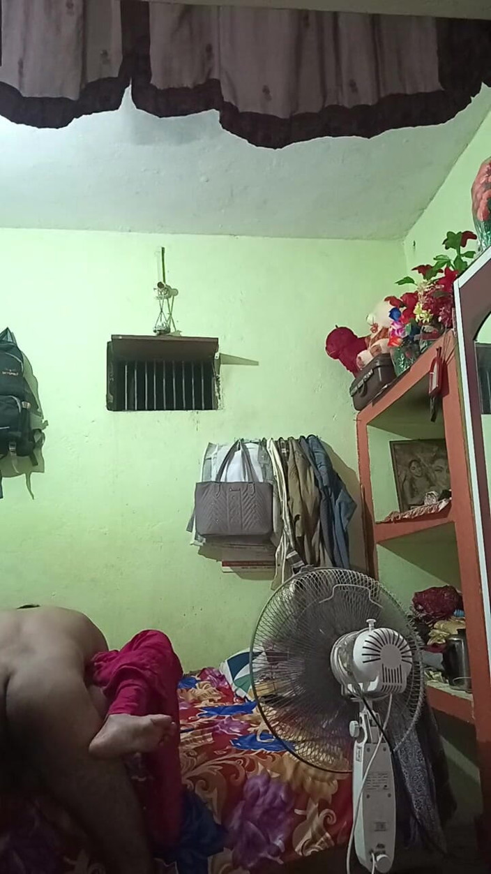 pooja99999: Przyrodni brat pieprzył przyrodnią siostrę