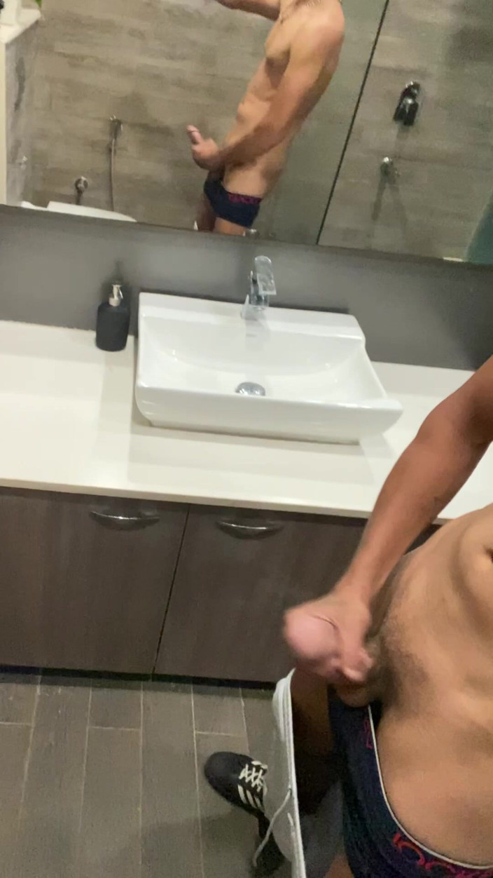 WeakBond365: Sexy Man Desi Top