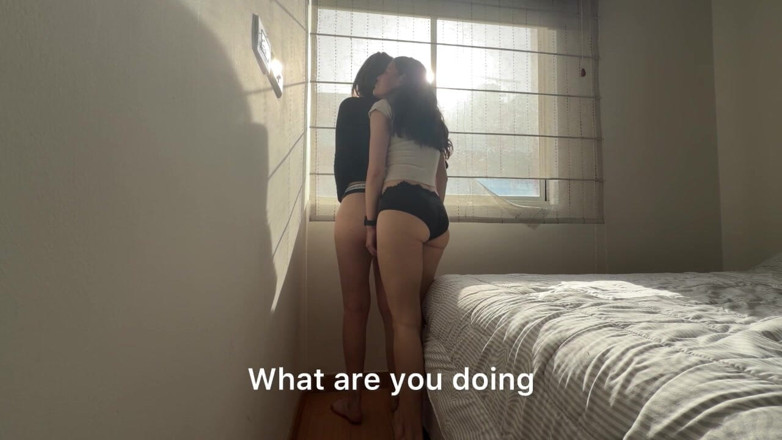 scarlettandc: 穿着内衣翘臀的女人和性爱