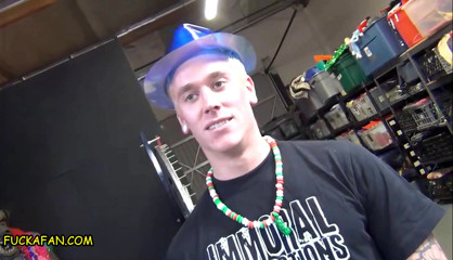 Fuck a Fan: Fuck A Fan – New Year’s squirt party for surfer from...