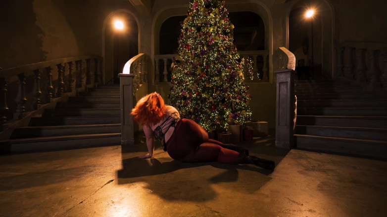 AssGives: Danza eccitante all'albero di Natale