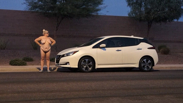 Intangible Assets: 丰满的胖女人妻喜欢在公共场合炫耀和裸体！