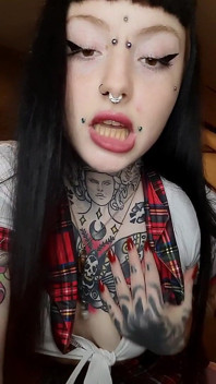 Giantess sindirim sistemi rol yapma