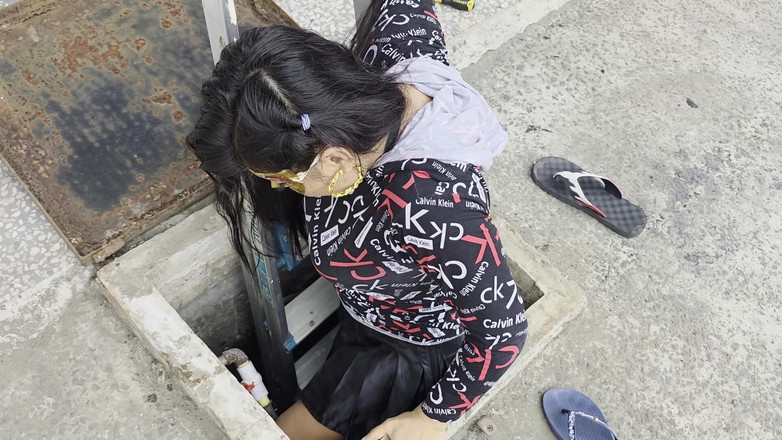 InsaciableX: The Boss’s Dirty Order: Cleaning the Cistern Turned Into a...