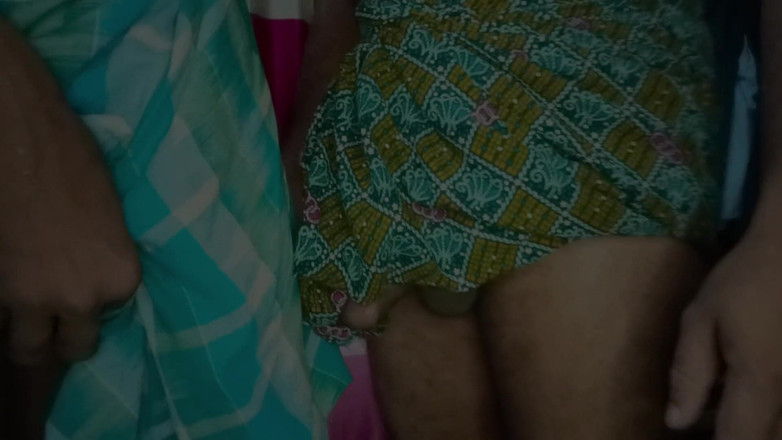 Assam sex king: Индийский король задницы большого черного члена, секс-король дези с геем Ghush раком, мастурбирует в jangle