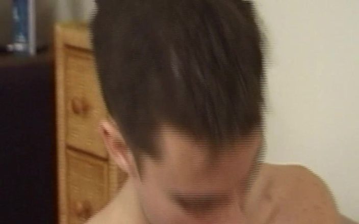 Just X Gays amateur porn: Тайное дело: женатый папочка не может устоять перед ртом его твинка и тугая хватка