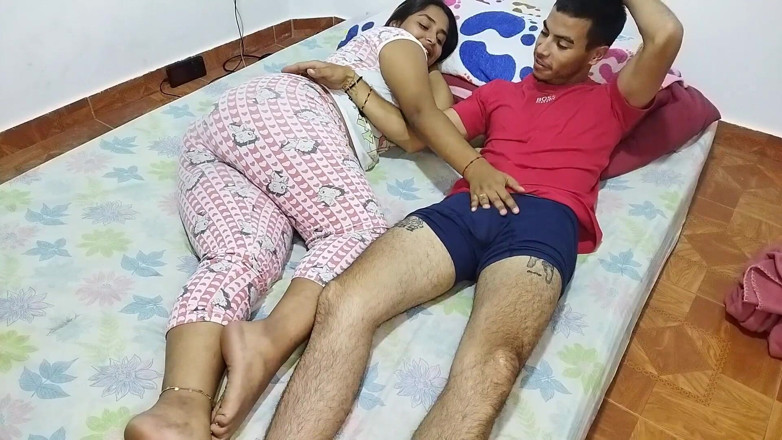 Miaandaxel: Trong một ngày dài làm việc, một lần đụ ngon lành...
