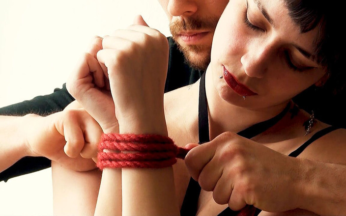 AltPorn4U: Kinky Märken