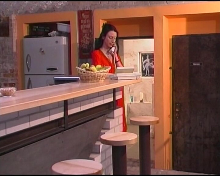 Deutsche XXX Filme: Вона німецька тінка, яка любить розсунути свою пизду іграшкою