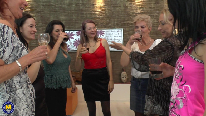 Mature NL: Wild Old &amp; Young Lesbian Sex Party
