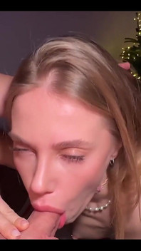 This Bitch Sucks Well