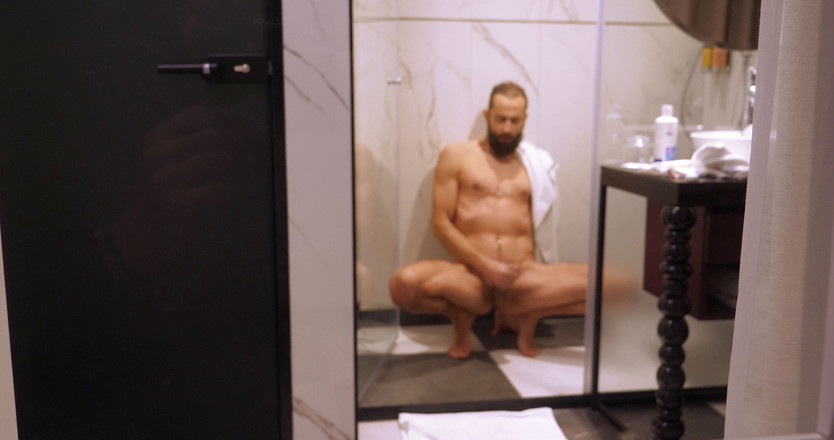 Jerking studs: Мужик в душе