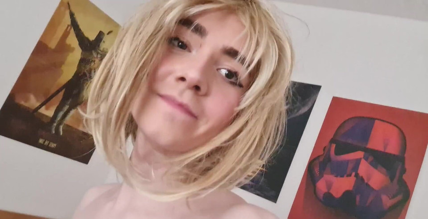 Prettyboi2000x: Trans Girl Teases You with Big Ass - Prettyboi2000x