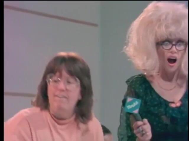 Old Good Porn: Cowboy menjilat ais krim dari tetek si jalang blonde kemudian...