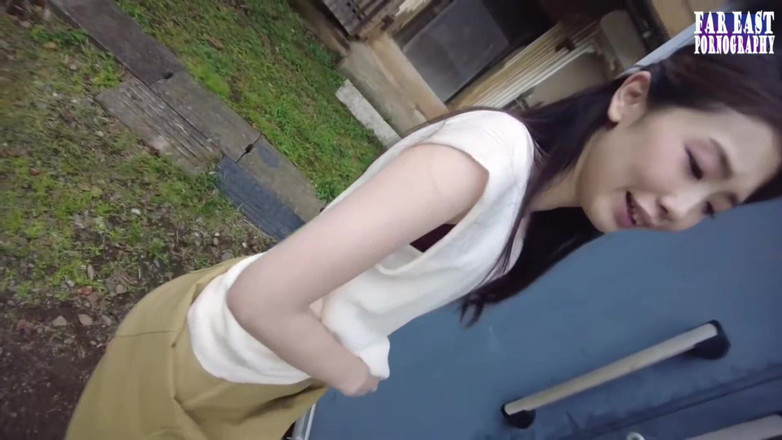 Far East pornography: Soirée élégante avec gulp avec une maman célibataire avide de savourer...