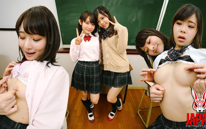 Japan Fetish Fusion: Lesbianas con orgasmo continuo del pezón ~ los pezones largos y...