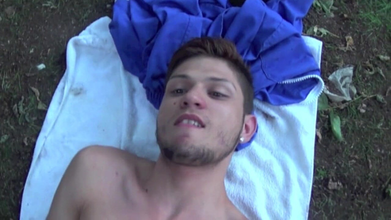 French dudes with big cocks: Chad knullad av sin vän utomhus för sex