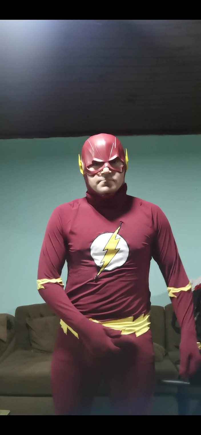 Rokkuman: O flash cosplay quente
