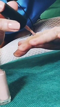 Tôi sơn móng tay của tôi. Asmr