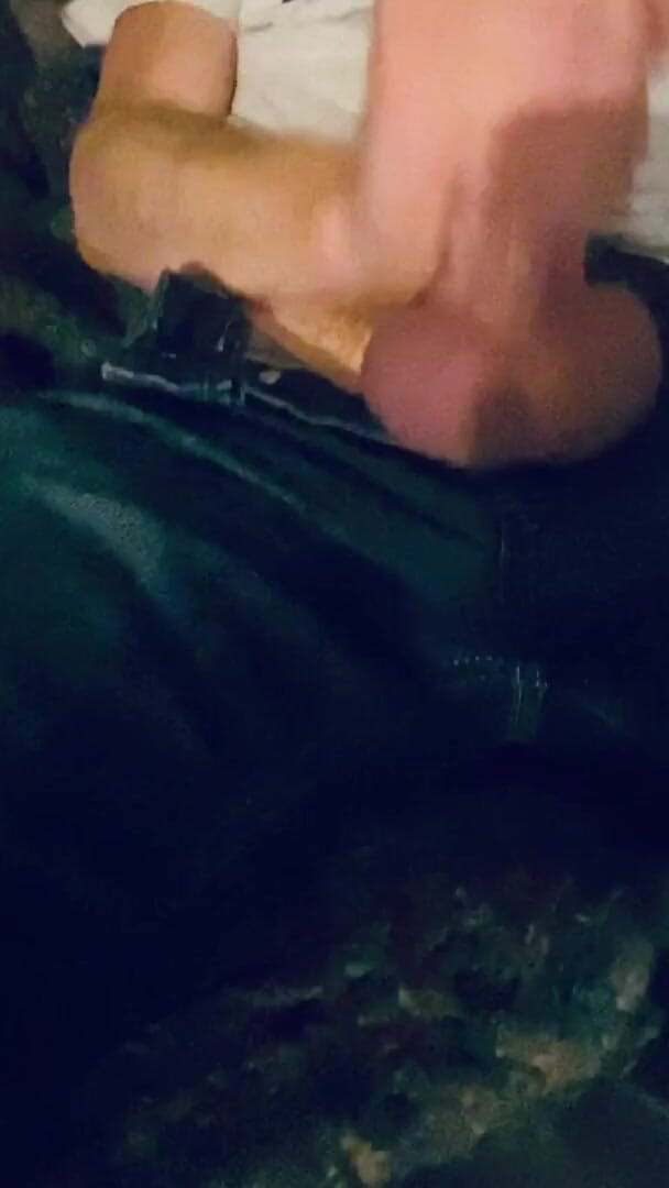 Jacob Buster: Cumming in my jeans