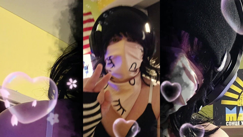 ALISA_XxX_: Saya Membelai Kelentit Dan Meregangkan Dubur