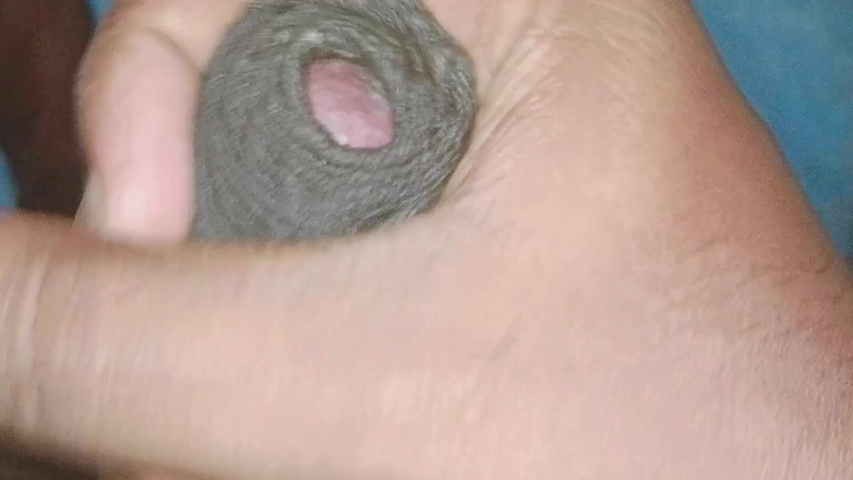 rahuman: Semental tamil ordeña su polla gruesa - ¡carga loca en 4k!