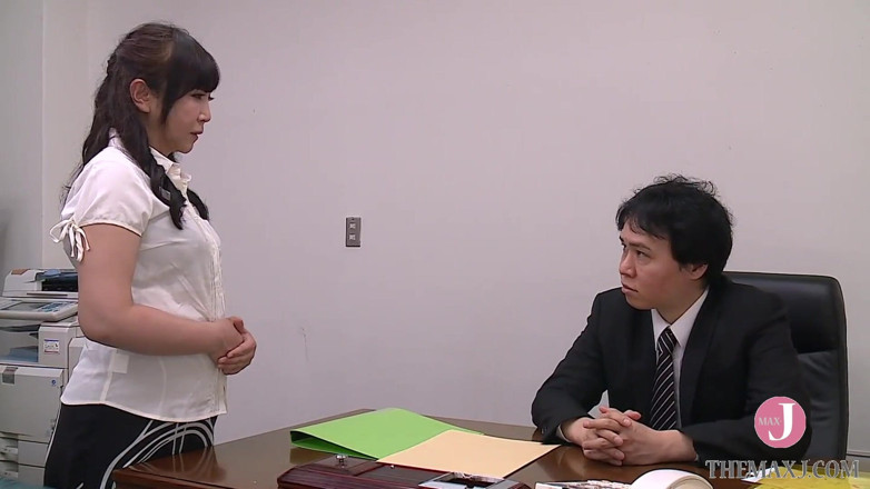 Celebrity Japan: A 40yo stepmom who sucrifices herself to the president of a...