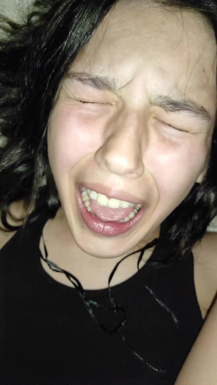 Endemoniados: Pussy eating and fucking a teen at night before going...