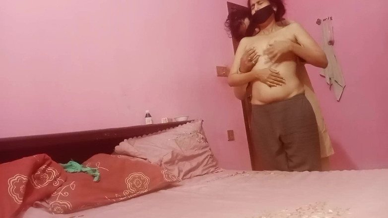 SHAKRATASNEEM: Dasi schwester fickt sehr heißen schwanz, so glücklich