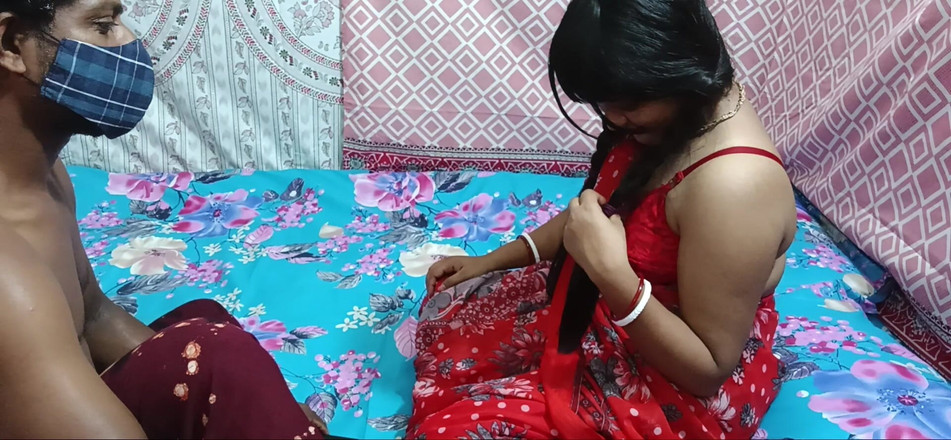 Mimxxx01: Ấn Độ bhabhi làm tình với con cu to trong tư...