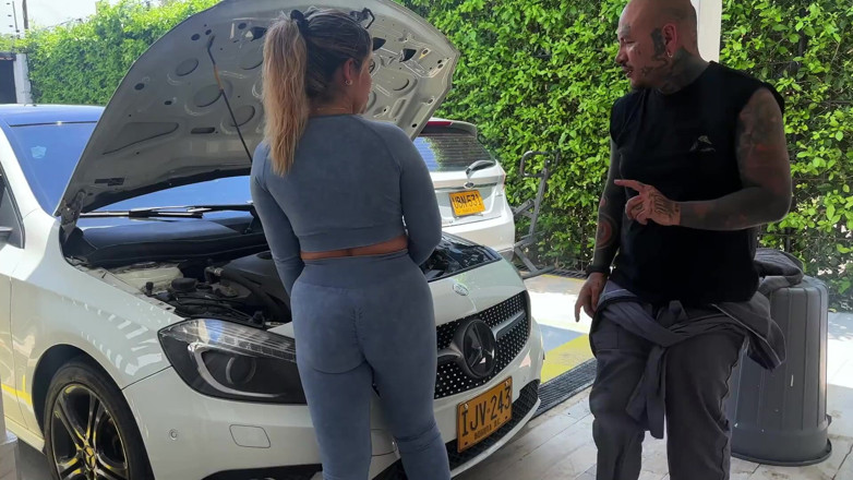 FelipeSkullX: Horny Colombian Sucks the Mechanic's Cock and Fucks Him