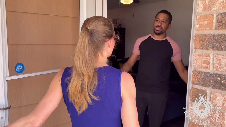TrixieLove: Crazy MILF Shows BBC Her Tricks - Amazon Position &amp; Facial