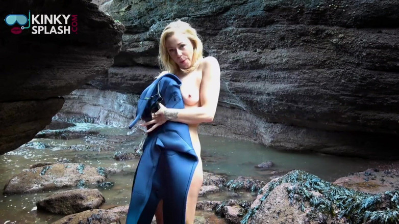 UKCuteGirl Lucy Lauren: Wetsuit istruzioni per e strofinamento di gomma in riva al...