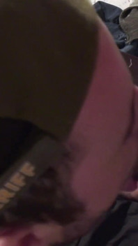 Il giovane gay ryan starr soddisfa un cazzo nero