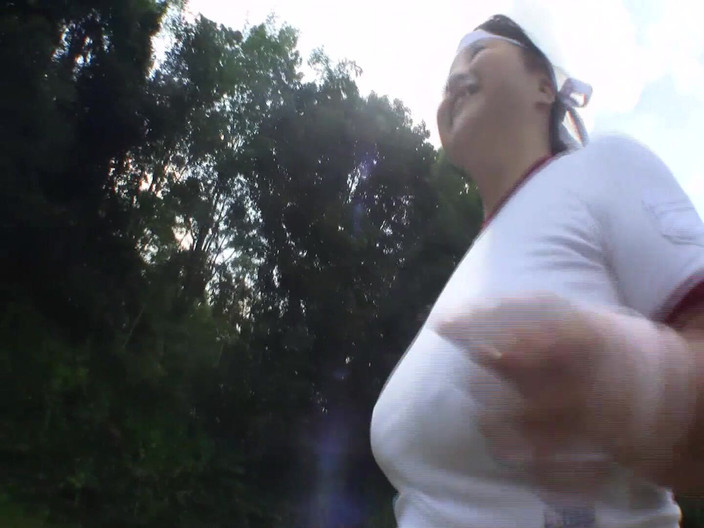 Strix: Private Fotografie: Sie ist ein bisschen mollig, aber das ist...