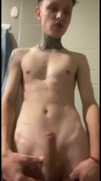 I Showing off My Body