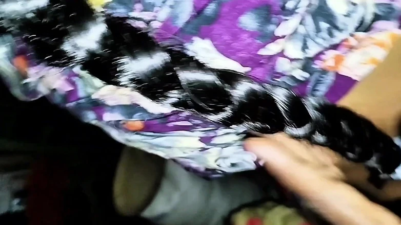 Deshi women: Desi Stepsister First Time Get Fucked, in Her Tight Pussy...