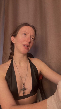 Skinny_lady69: Kontrola zadku