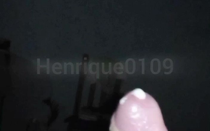 Henrique0109: Spermă zburată