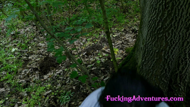 Fucking adventures: Ormanda oral seks