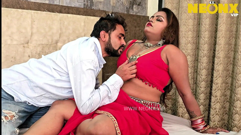 NeonxOTT: Mote Dudh Wali Desi Bhabhi Seks Panas