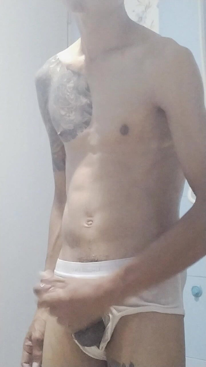 Cute boy all: Duşta tek başına mastürbasyon yapıyor